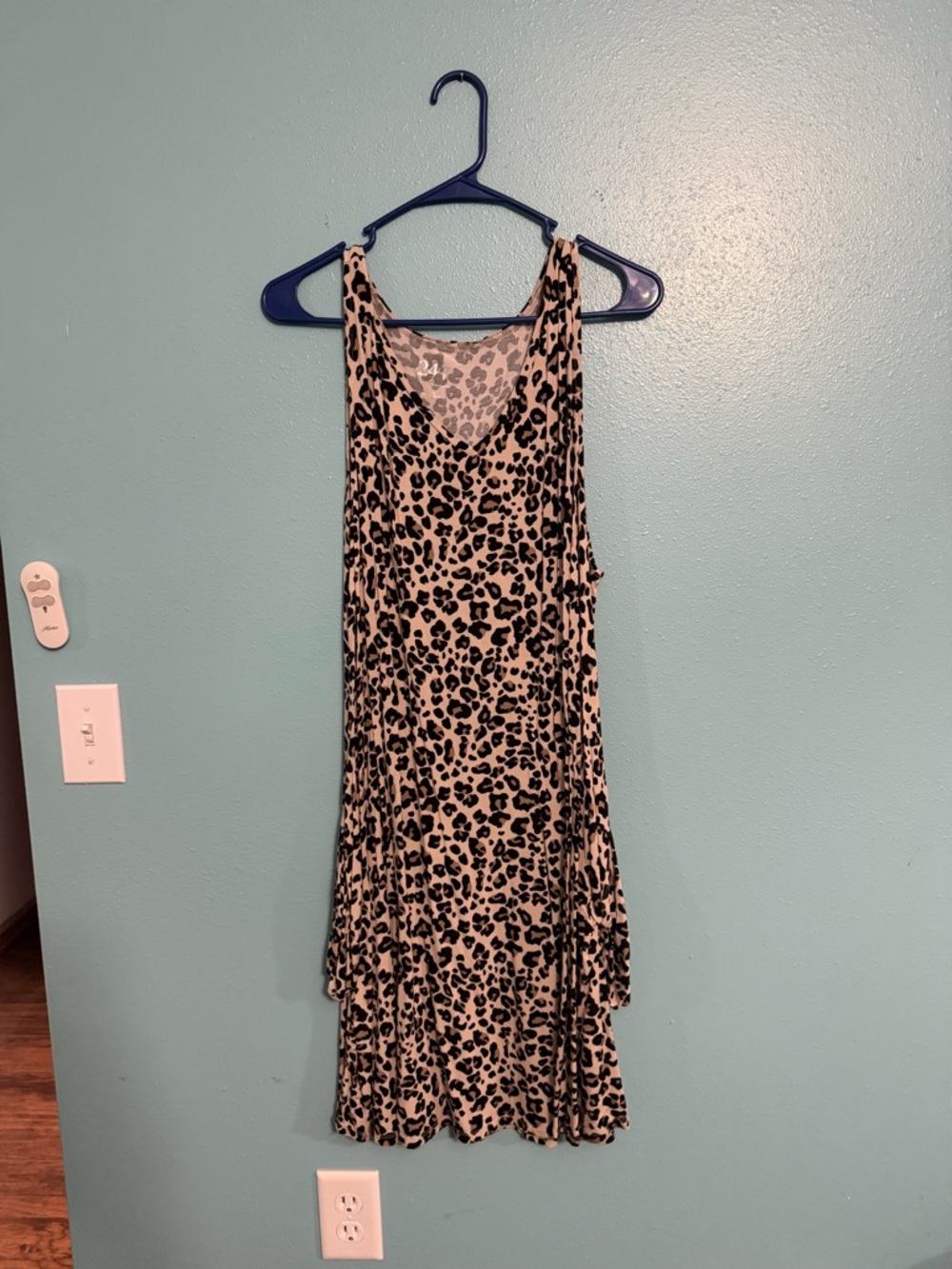 Leopard Print Sleeveless V-Neck Dress - Beige/Black